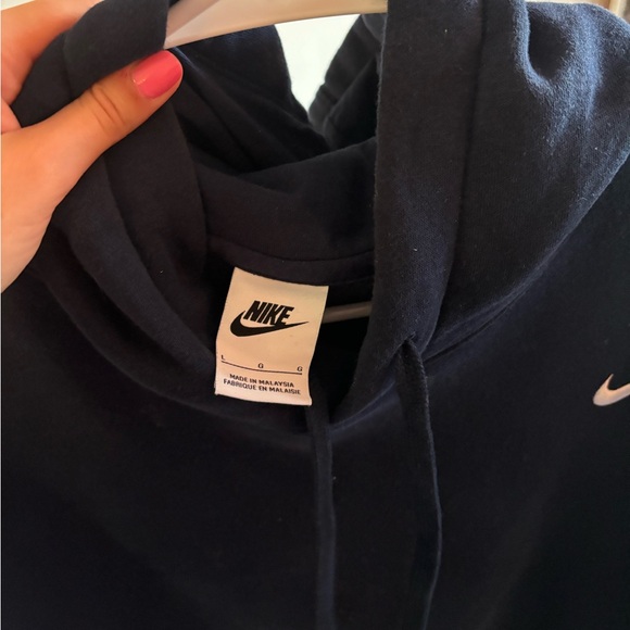 Nike Sweatshirt - Picture 3 of 3